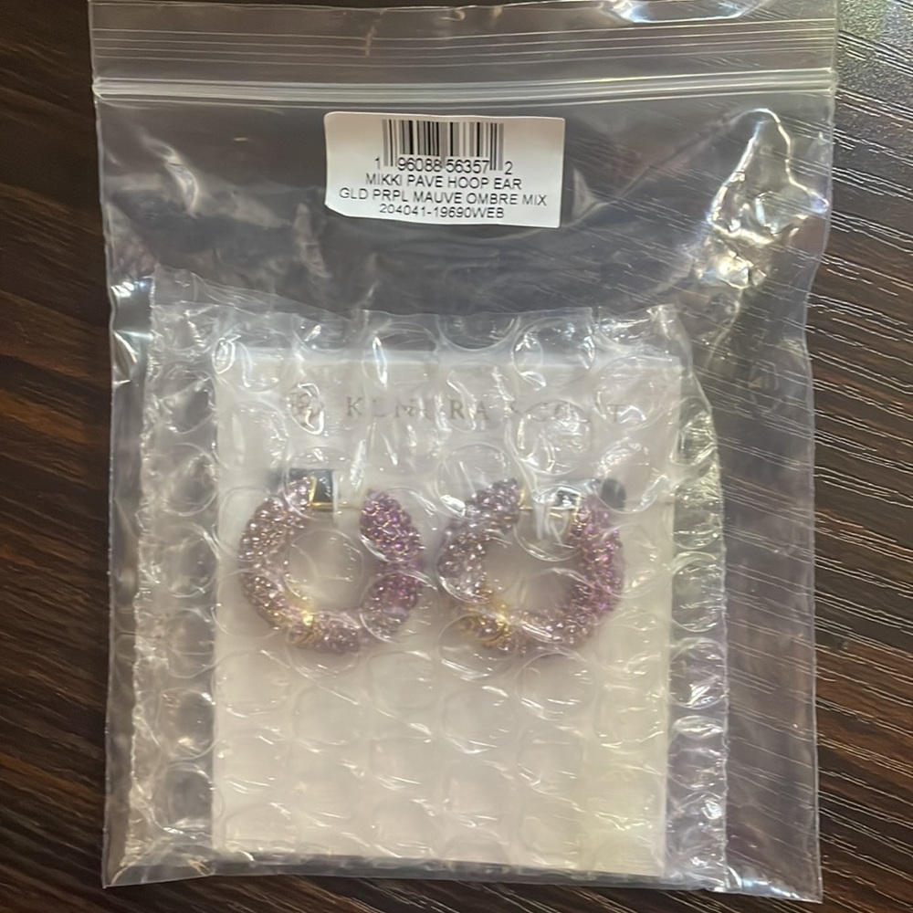 Kendra Scott Mikki Gold Pave Hoop Earrings in Purple Mauve - Picture 14 of 14